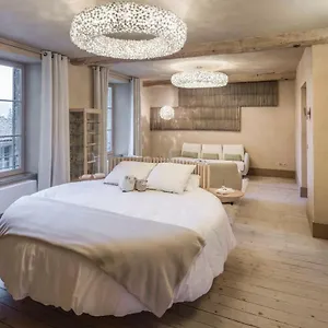 Bed & Breakfast Ancienne Fabrique De Soie A La Galiciere, Chatte