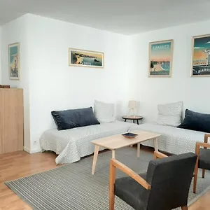 Appartement Appartement Biarritz, 2 pièces, 4 personnes - FR-1-239-498
