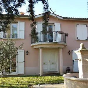 Bed & Breakfast L'ecrin De, Saint-Alban-du-Rhone